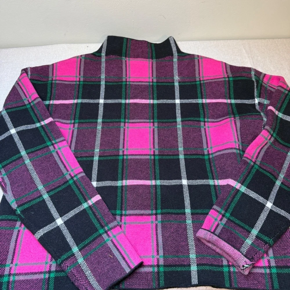 Tahari Pink and Black Plaid Funnel Neck Preppy Sweater Size Medium